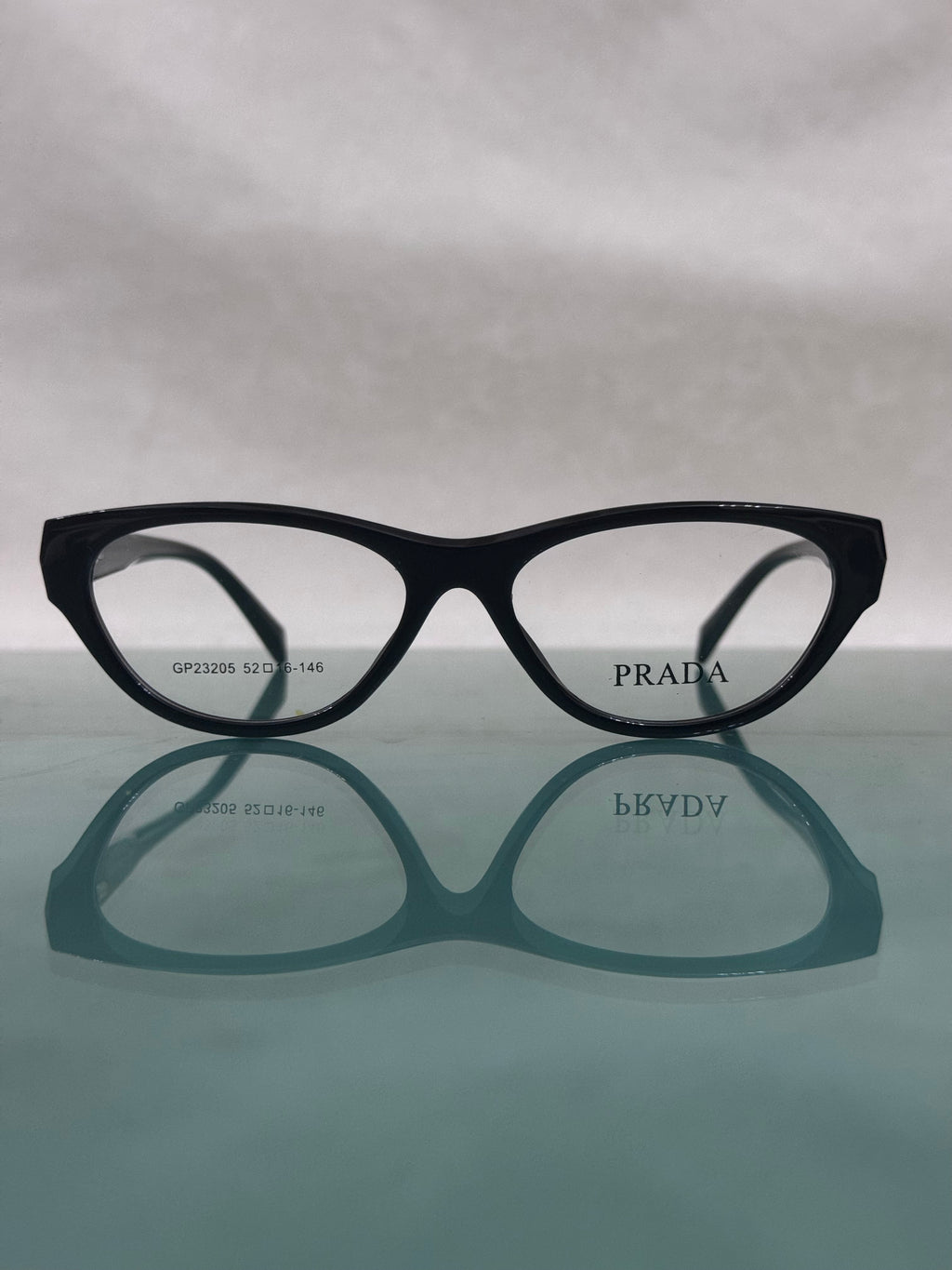 Prada - Cat-Eye Noir