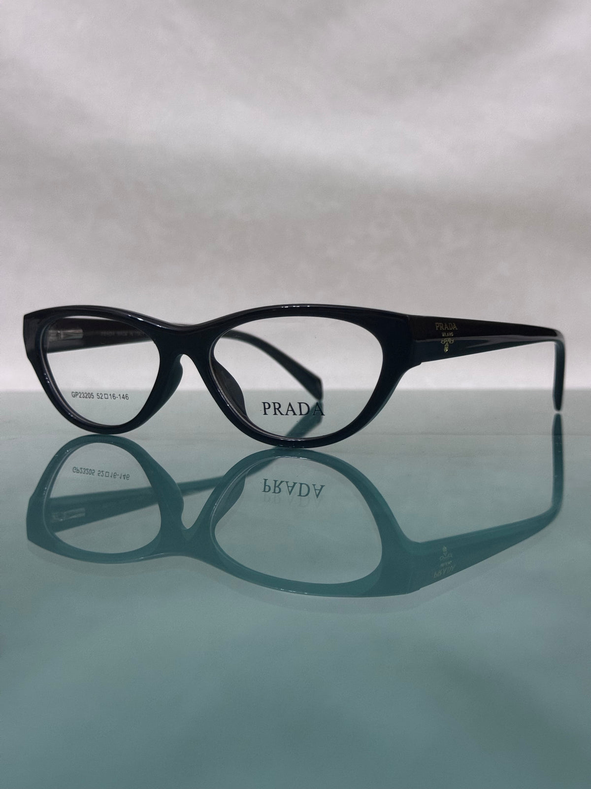Prada - Cat-Eye Noir
